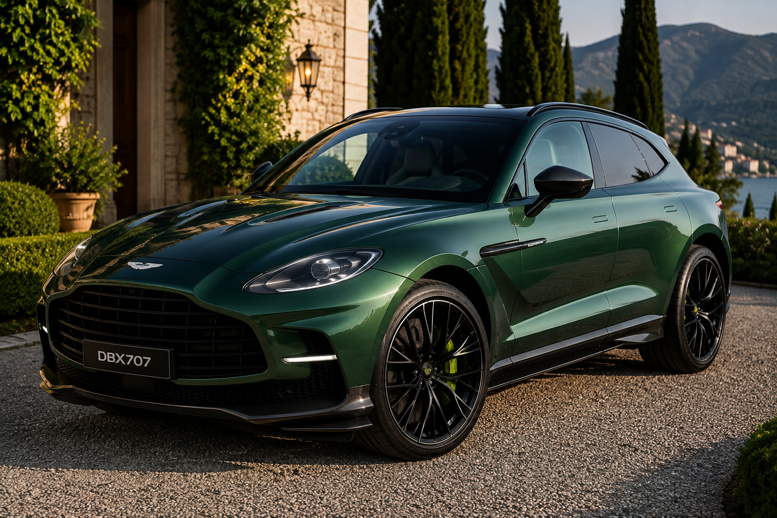 Aston Martin DBX707